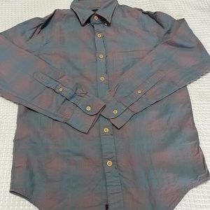 Abercrombie & Fitch Mens long sleeves.size small